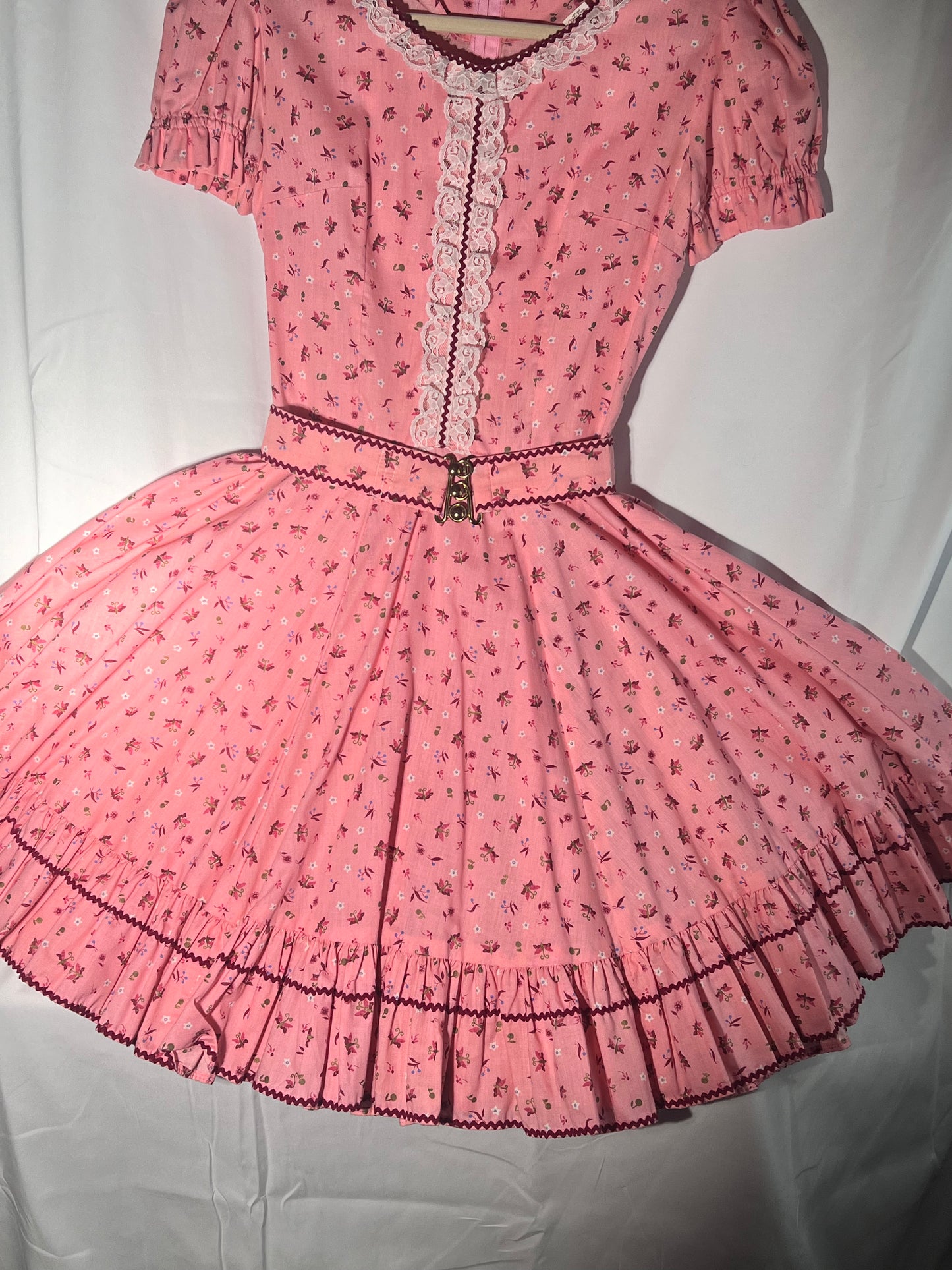 Vintage Square Dancing Dress -Kate Schorer -women’s dress- pink Floral with lace and maroon trim