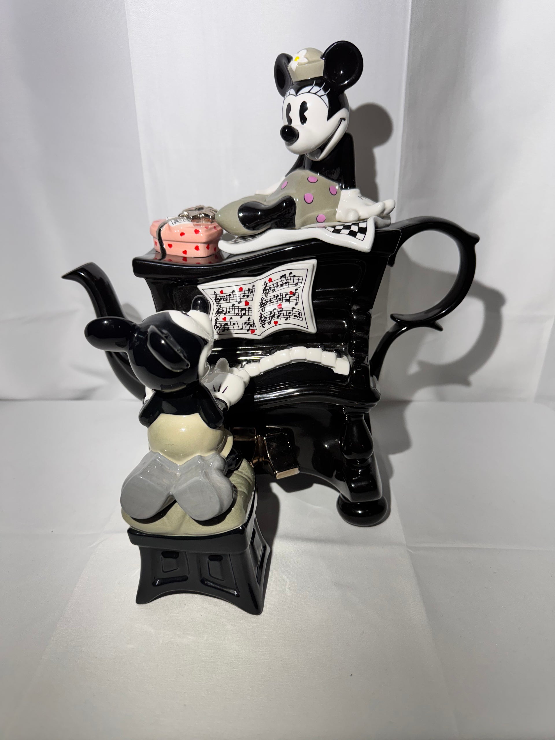 Mickey and Minnie Mouse- Large Piano - Teapot - Disney showcase