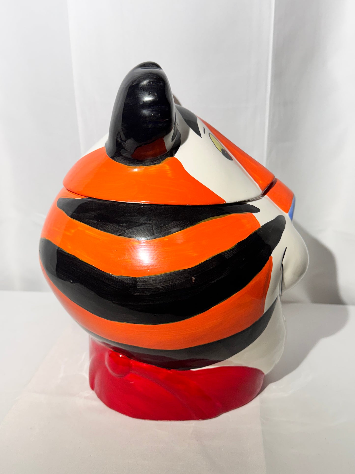 Tony, the Tiger -10 1/2“ cookie jar-Kellogg’s-1997