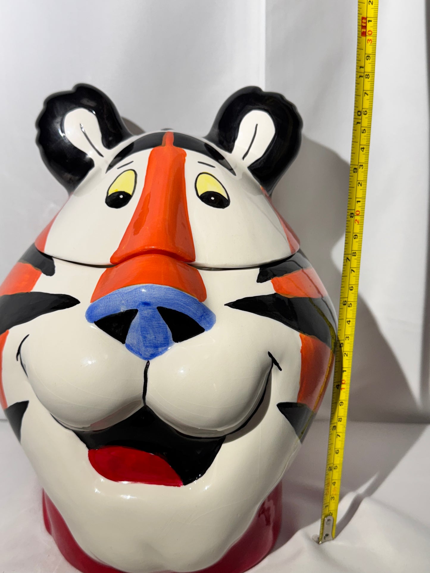 Tony, the Tiger -10 1/2“ cookie jar-Kellogg’s-1997
