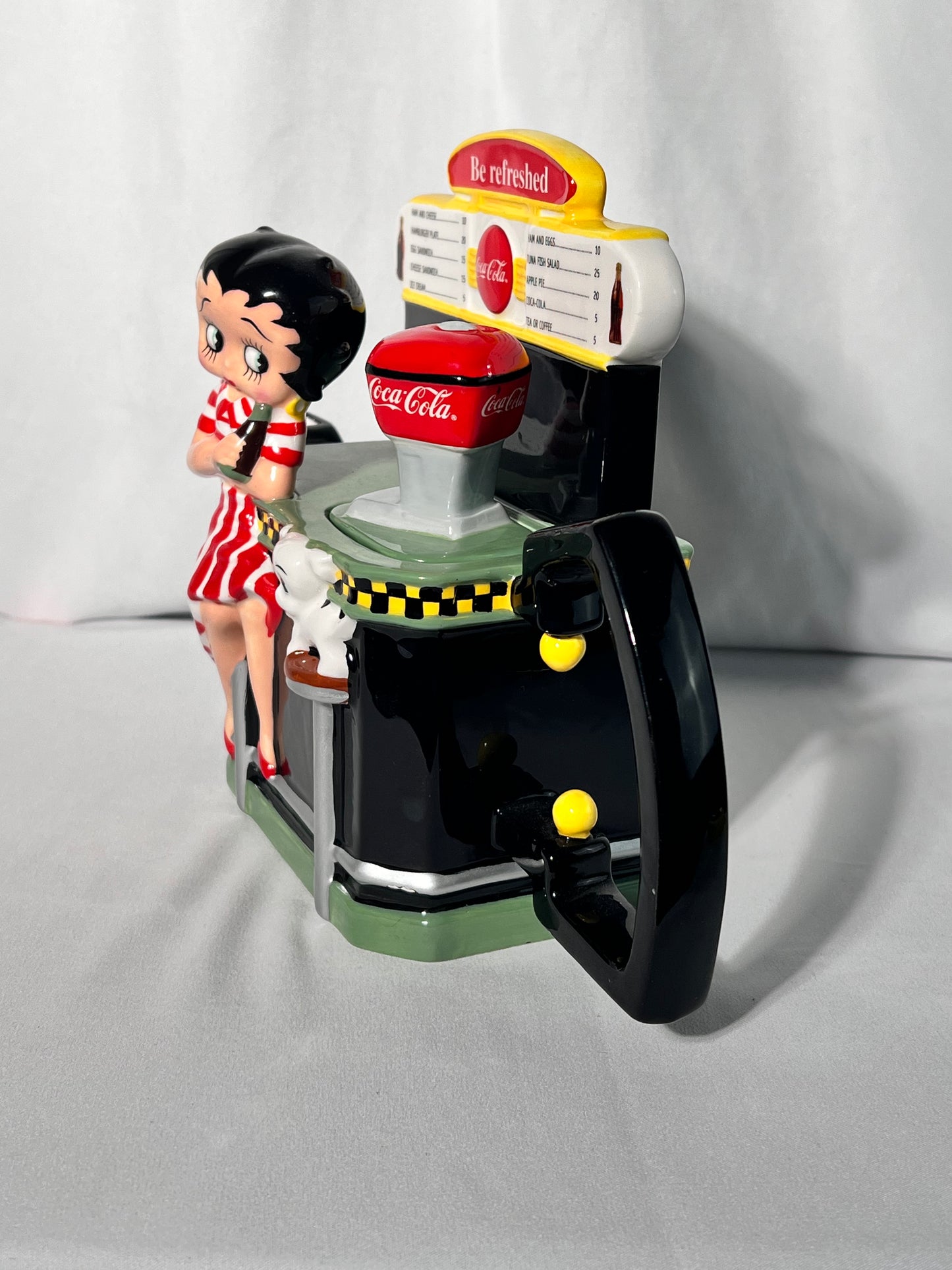 Betty Boop -Tea Pot- Coca Cola- Diner with pudgy