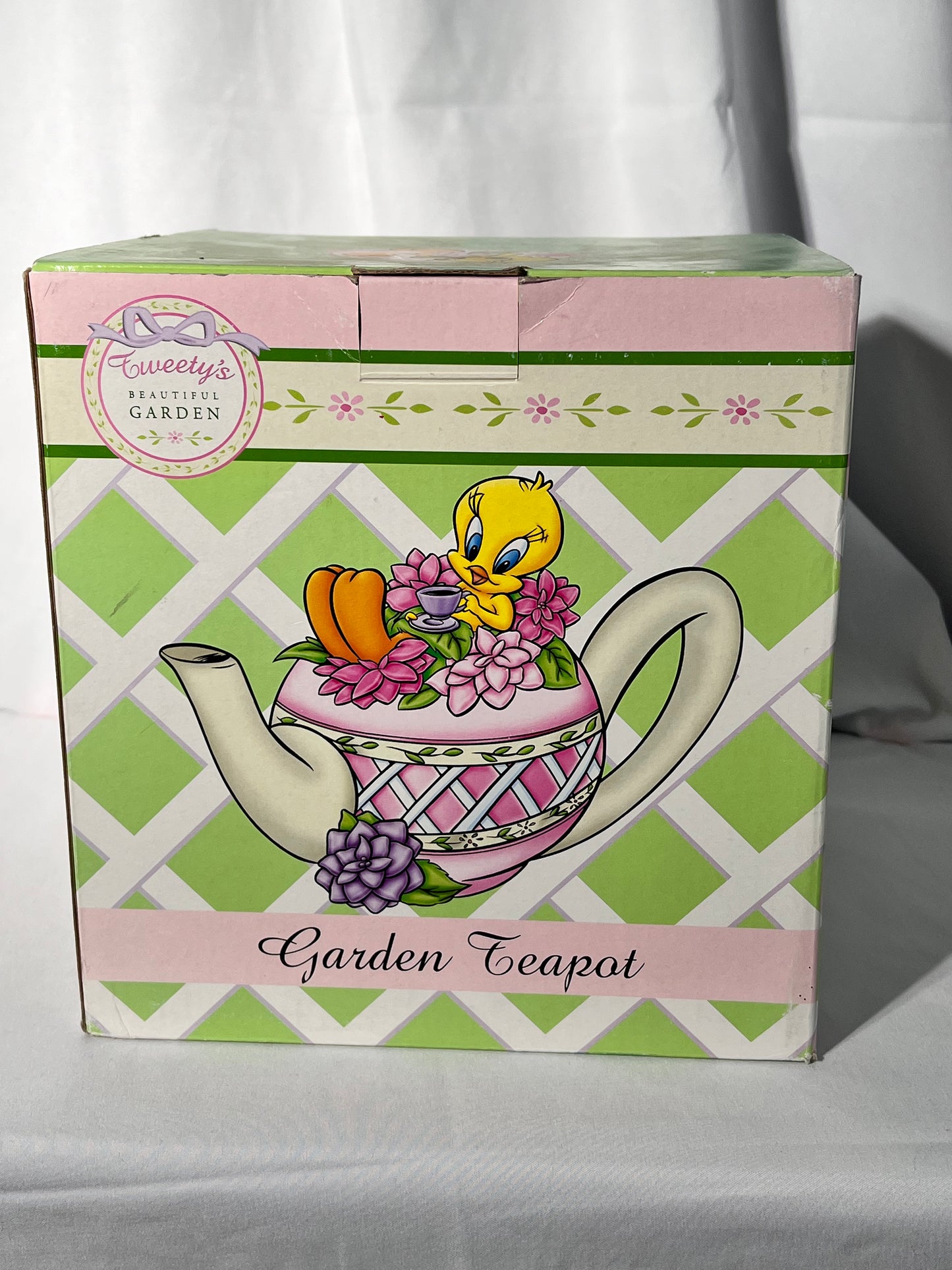 Tweety Bird- 8” Garden Teapot - Looney Tunes- Warner Brothers-2000