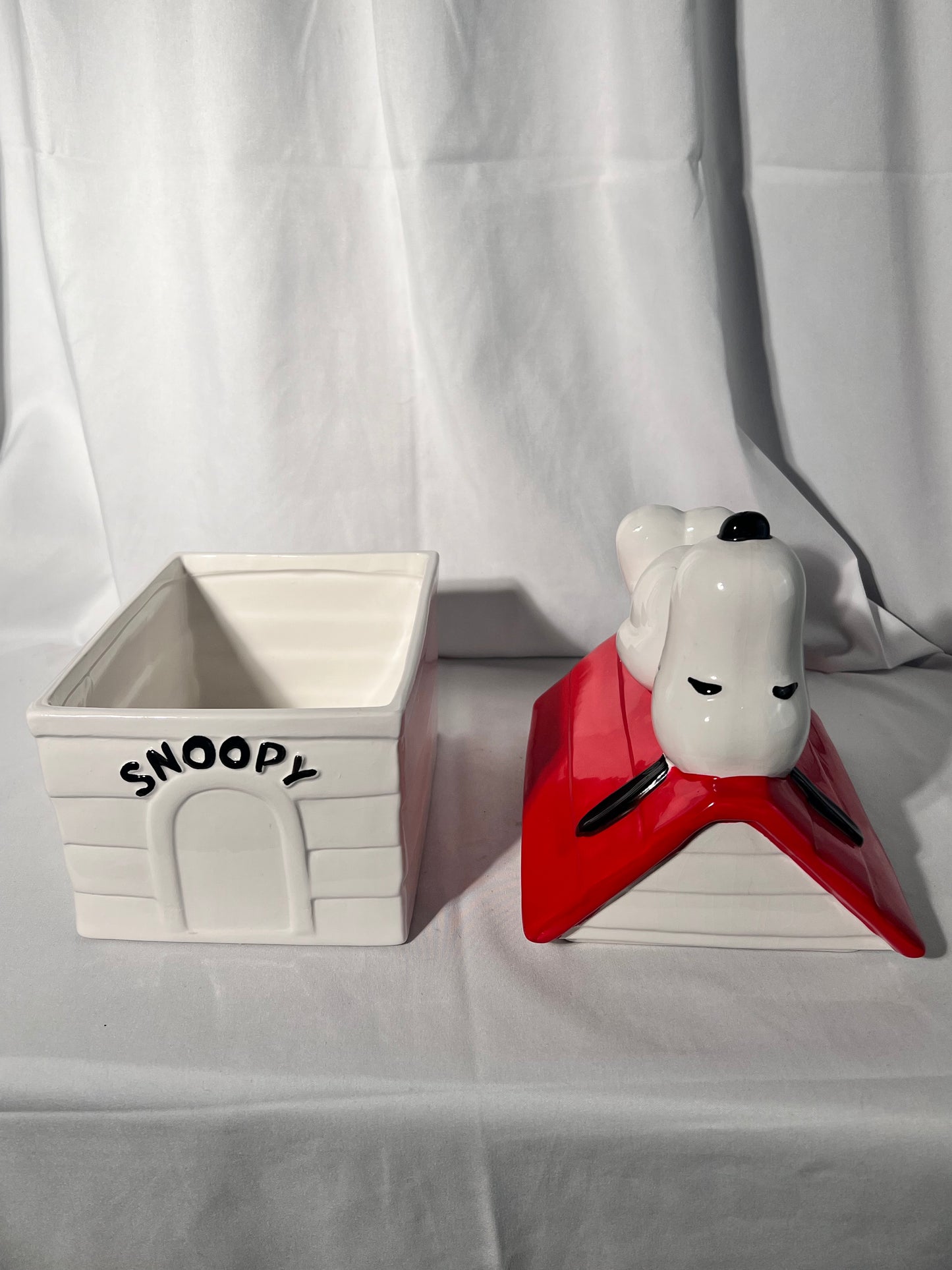 Snoopy - 10 1/2” Cookie Jar - Peanuts- Charlie Brown- Benjamin and Medwin Inc. 1966