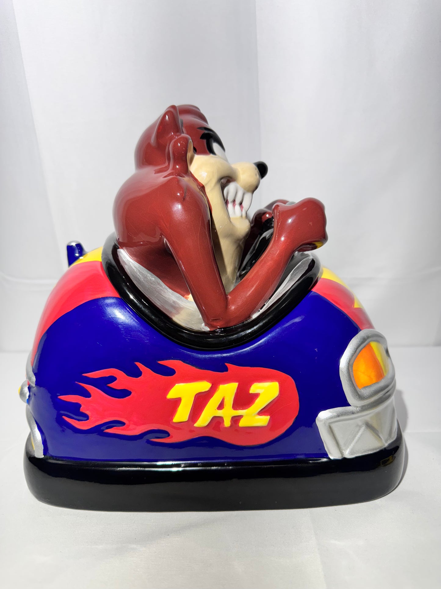 Taz Driving Bumper Car- Cookie Jar - avenue of the stars- Tropico Diffusion- Warner Brothers - Looney Tunes