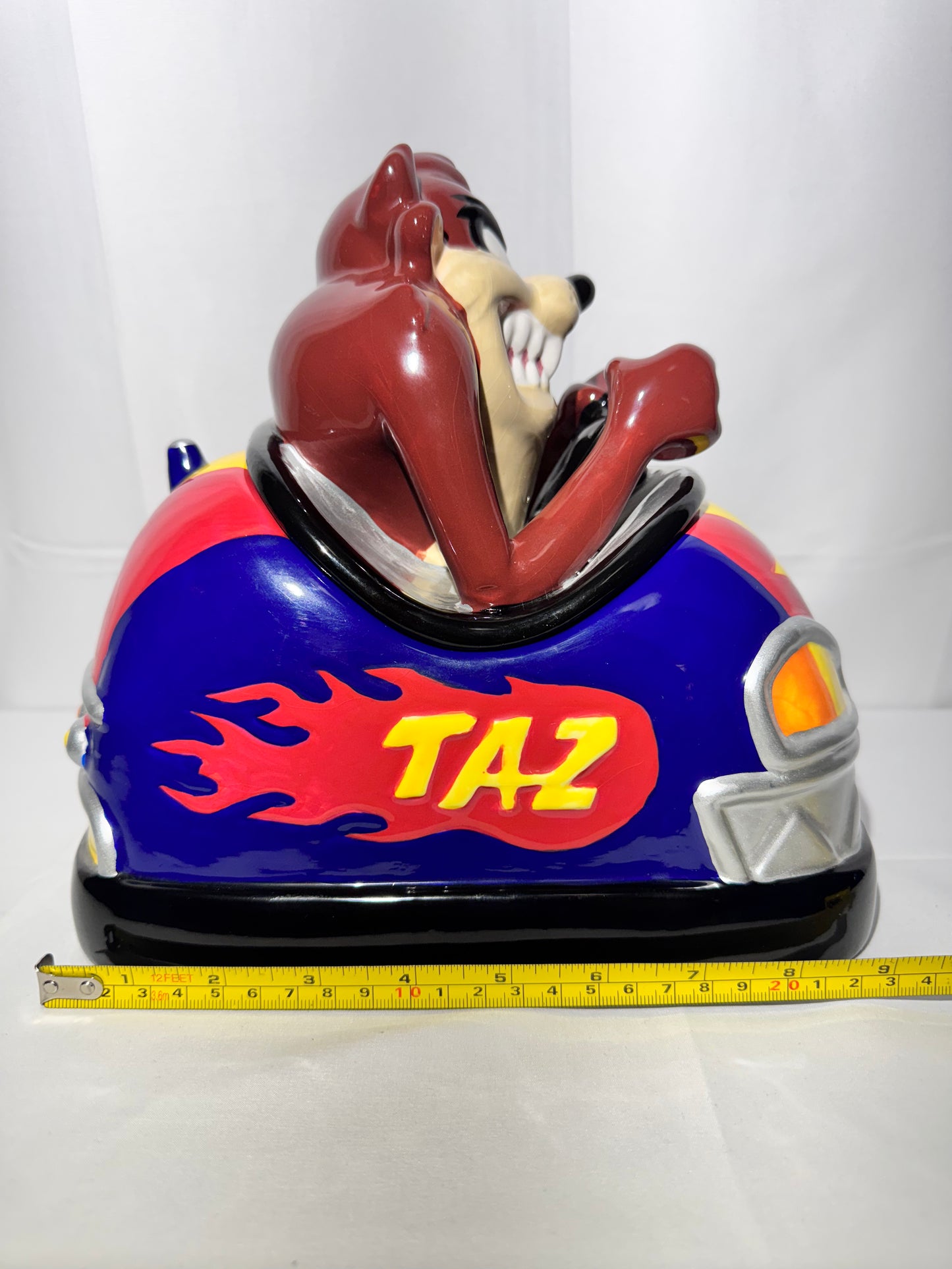Taz Driving Bumper Car- Cookie Jar - avenue of the stars- Tropico Diffusion- Warner Brothers - Looney Tunes