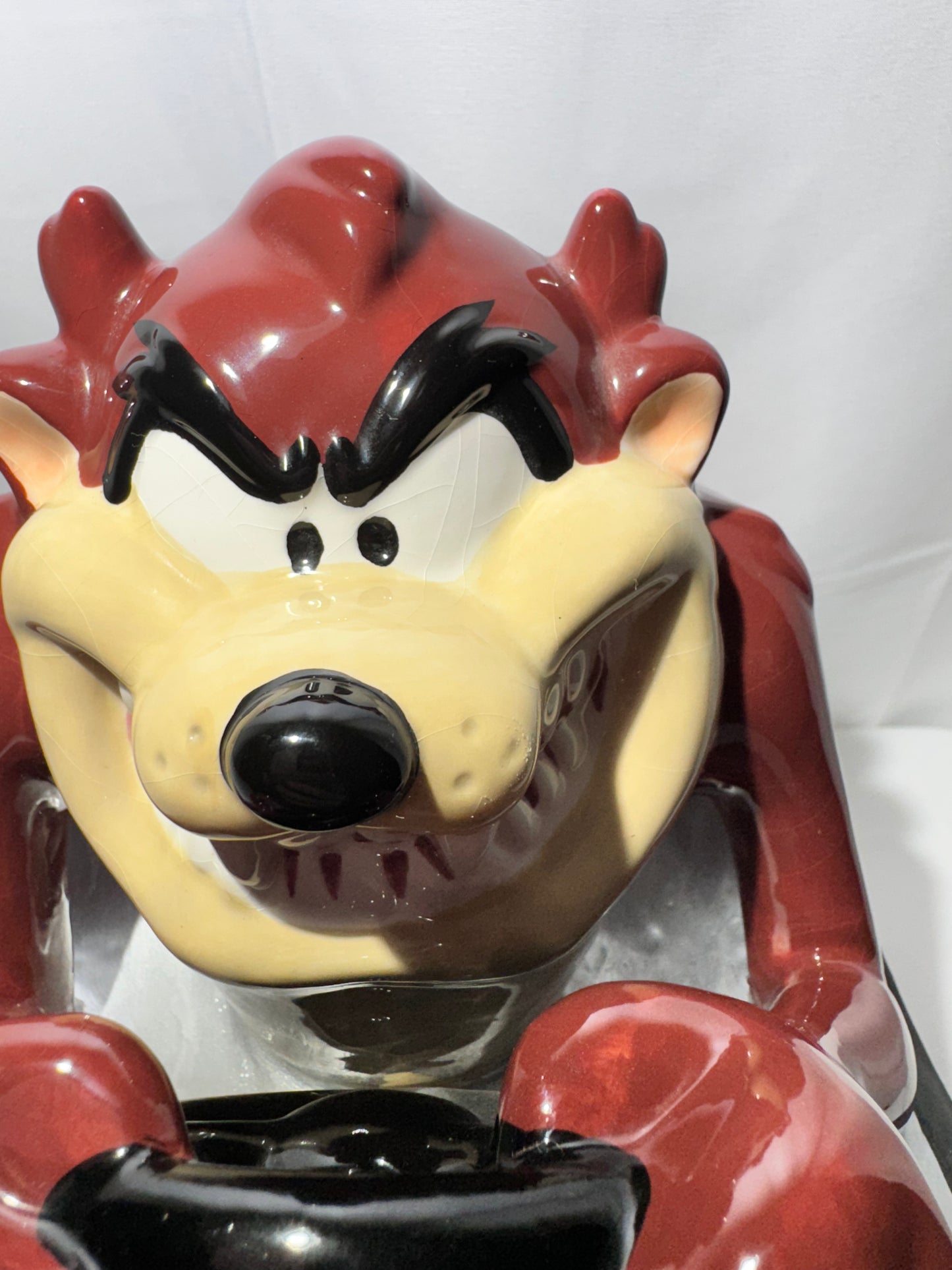 Taz Driving Bumper Car- Cookie Jar - avenue of the stars- Tropico Diffusion- Warner Brothers - Looney Tunes