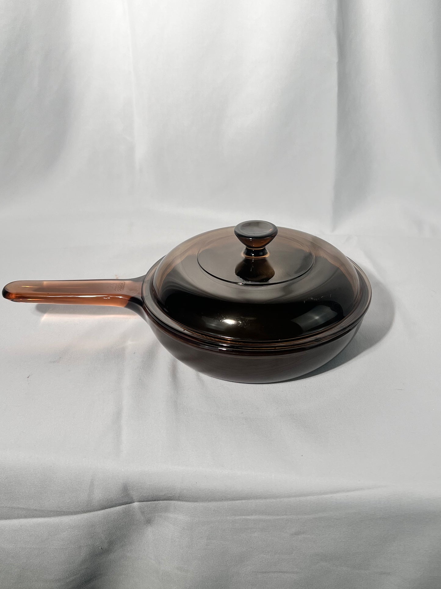 Pyrex- vision-Corning - Amber- non stick- with lid v1.5- 7” pan