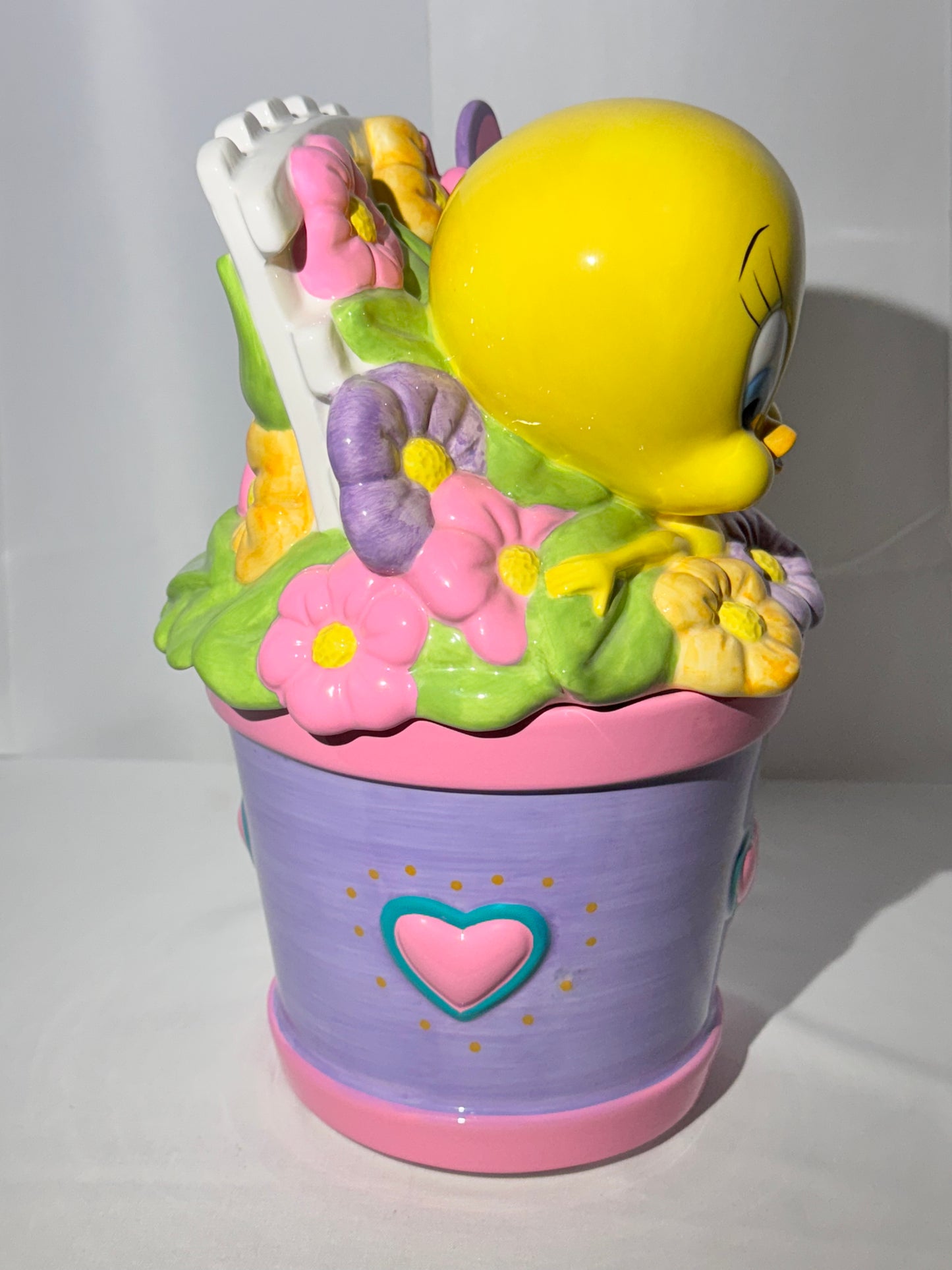 Tweety Bird - Cookie Jar - Flower pot and butterfly- Gibson - Looney Tunes