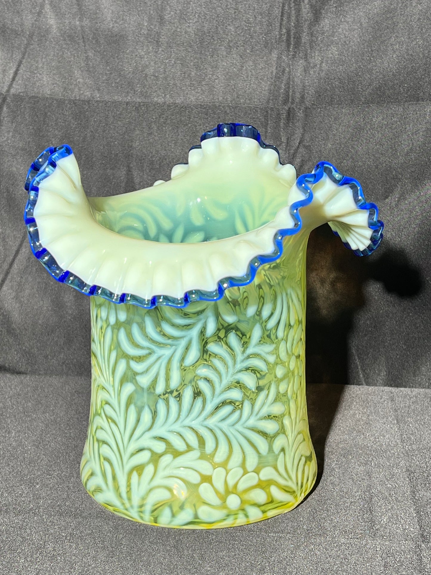 Uranium - Fenton - 8 1/2” Top Hat - Daisy Fern - Ruffled - Blue Crested - Rare - Glass Vase