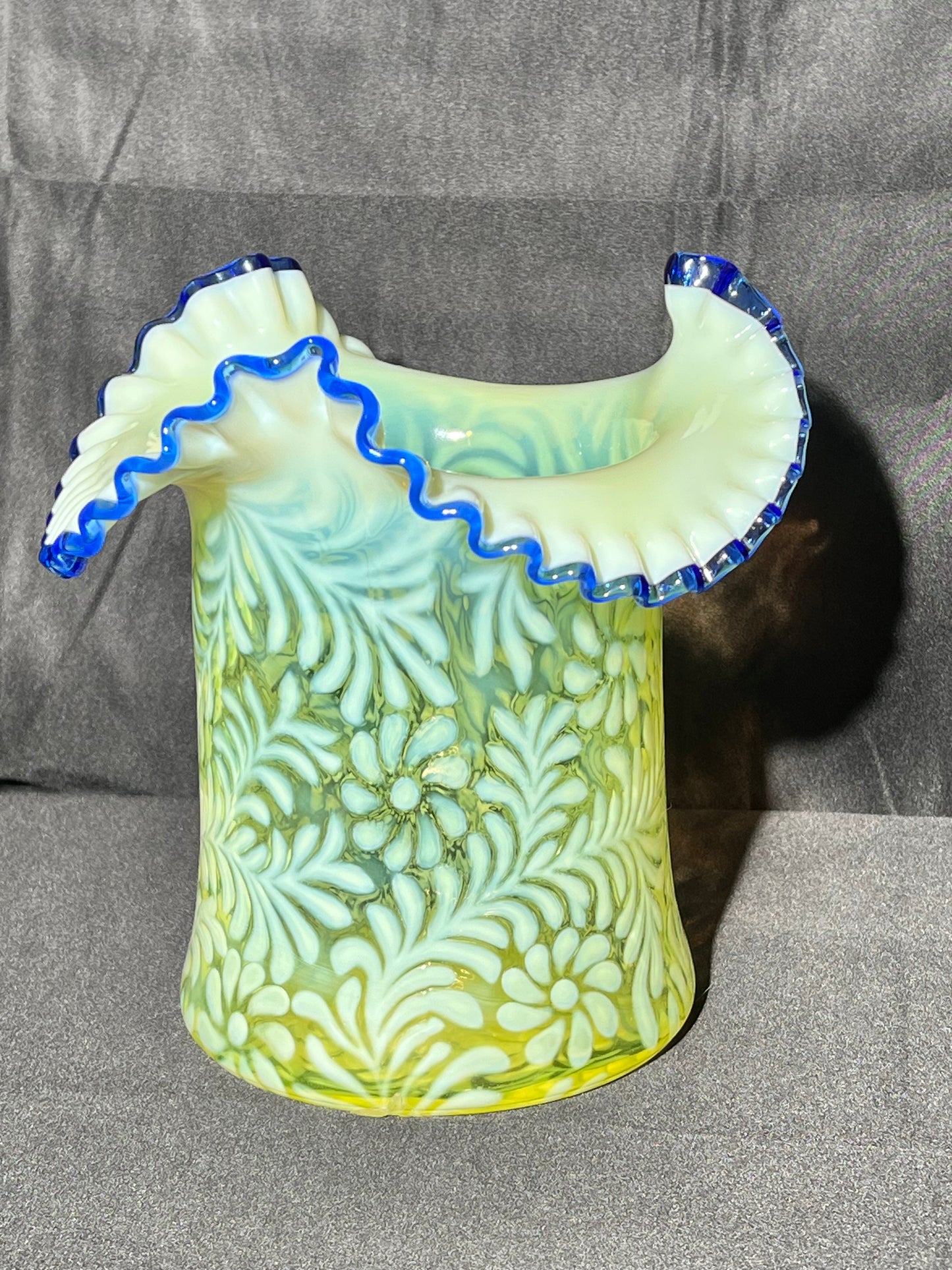 Uranium - Fenton - 8 1/2” Top Hat - Daisy Fern - Ruffled - Blue Crested - Rare - Glass Vase