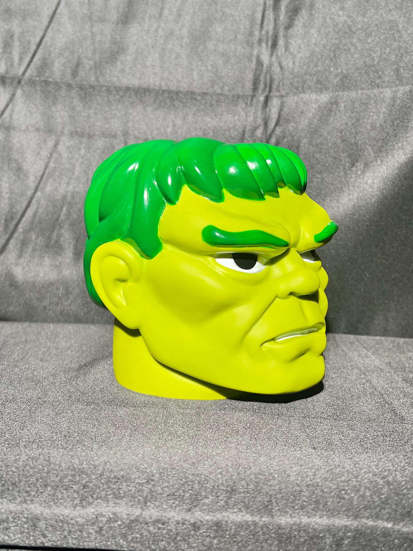 Hulk - 6” coin bank - Rare - Marvel-The Incredible Hulk - plastic resin