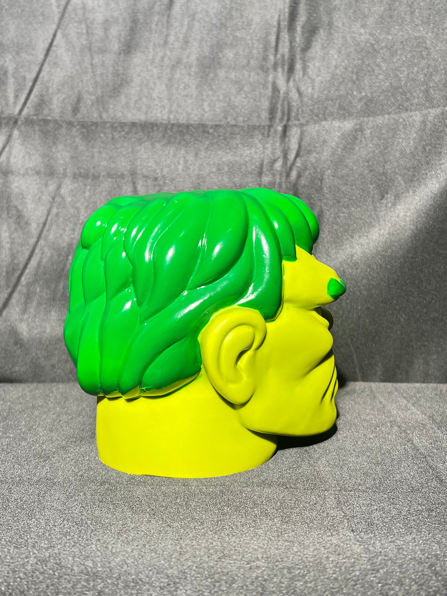 Hulk - 6” coin bank - Rare - Marvel-The Incredible Hulk - plastic resin