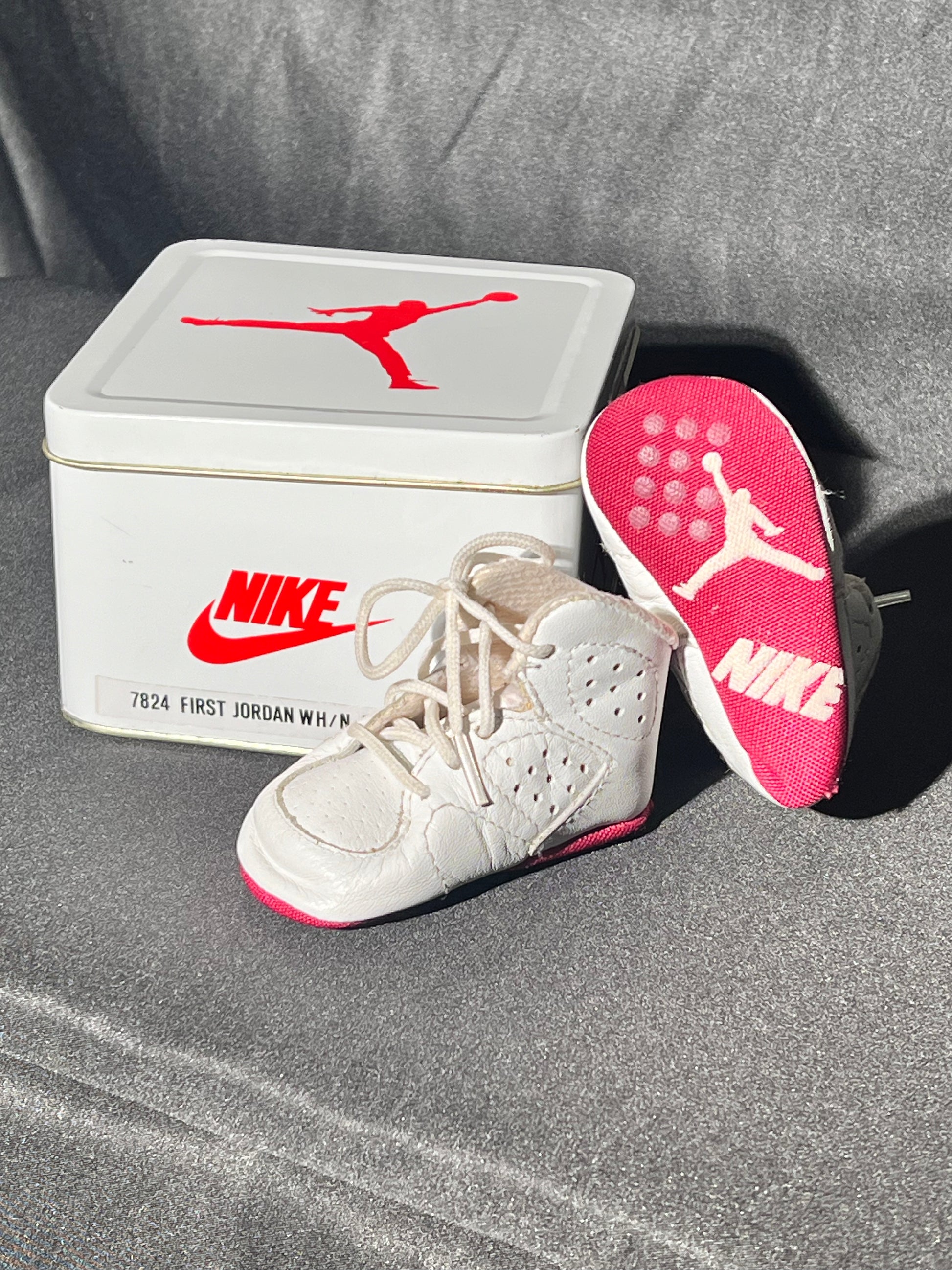 Nike - First Jordan Shoes - Size 1 - 7824 - 1990 - Baby Nike - First Jordan Shoes - Size 1 - 7824 - 1990 - Baby