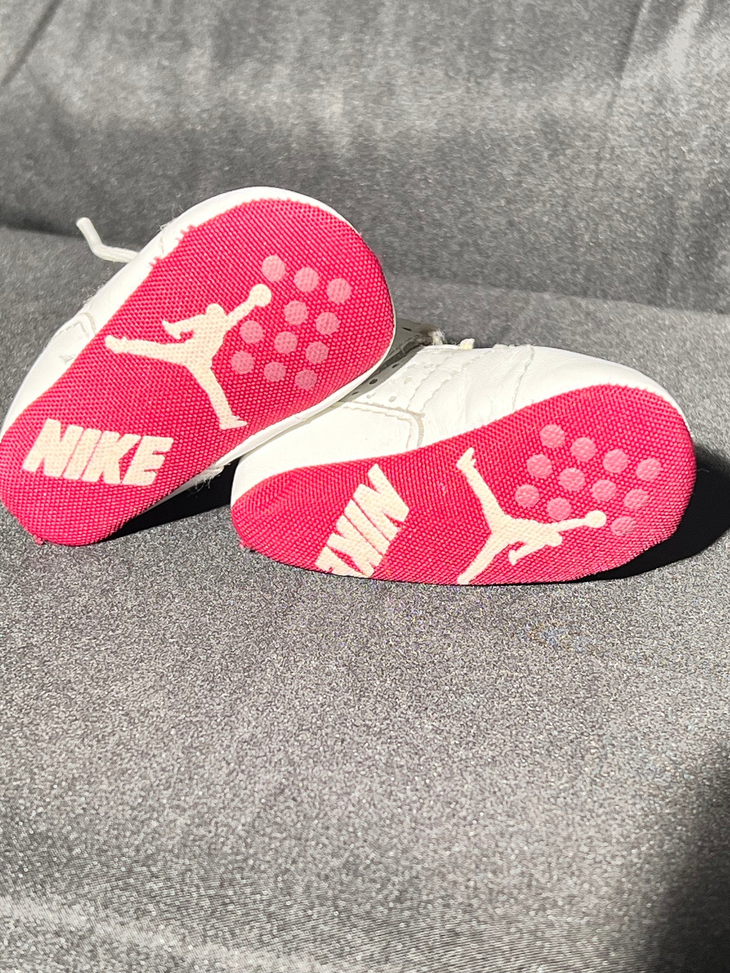 Nike - First Jordan Shoes - Size 1 - 7824 - 1990 - Baby Shoes - Pink-Maroon & White