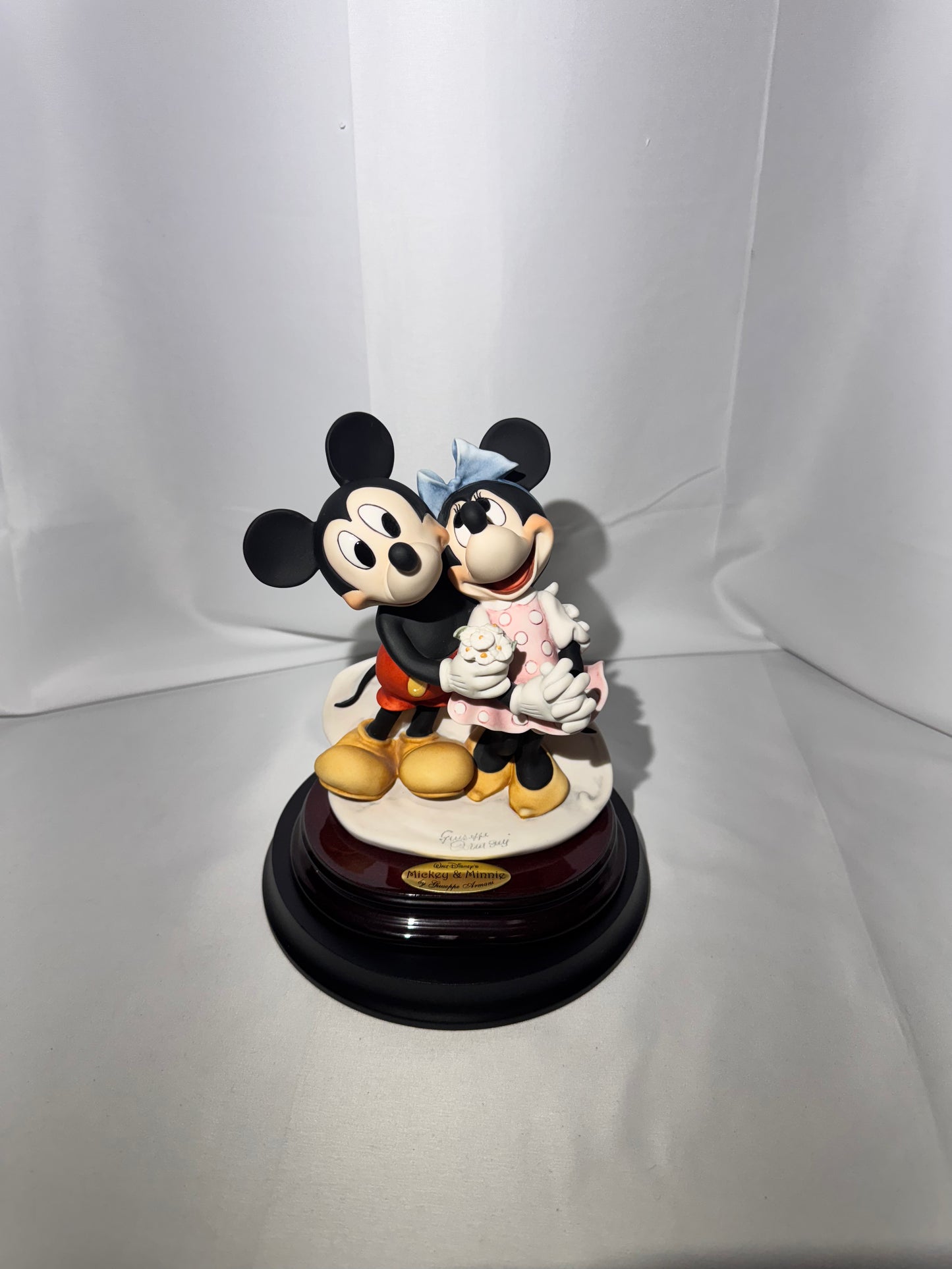 Mickey and Minnie Mouse - Florence Figurine- limited edition 533/2003 - certificate of authentication & podium- Disney- France