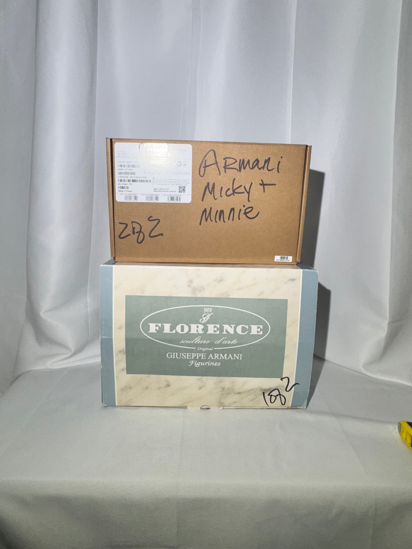 Mickey and Minnie Mouse - Florence Figurine- limited edition 533/2003 - certificate of authentication & podium- Disney- France