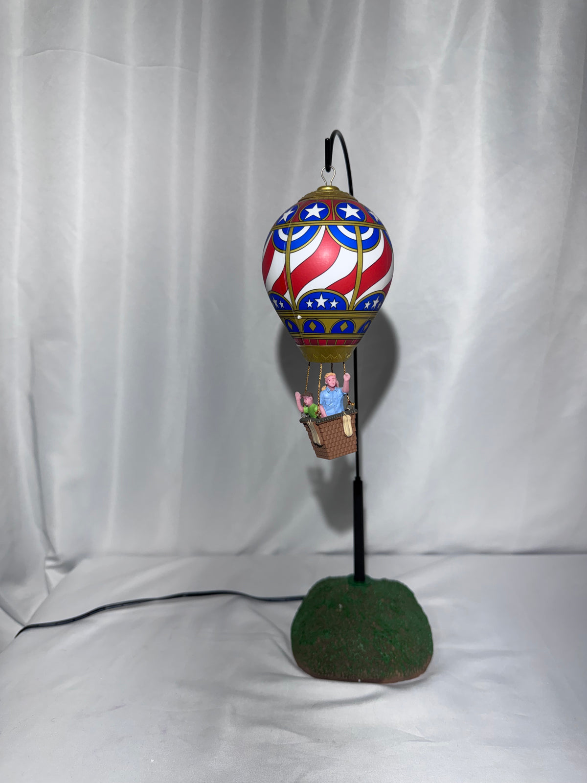 Lemax Soaring Stars And Stripes #84366 – Animated Hot Air Balloon – Retired 2019 – Tested & Working