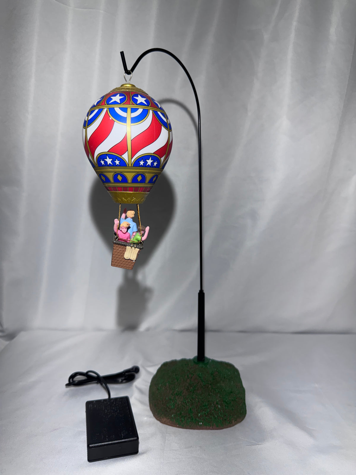 Lemax Soaring Stars And Stripes #84366 – Animated Hot Air Balloon – Retired 2019 – Tested & Working