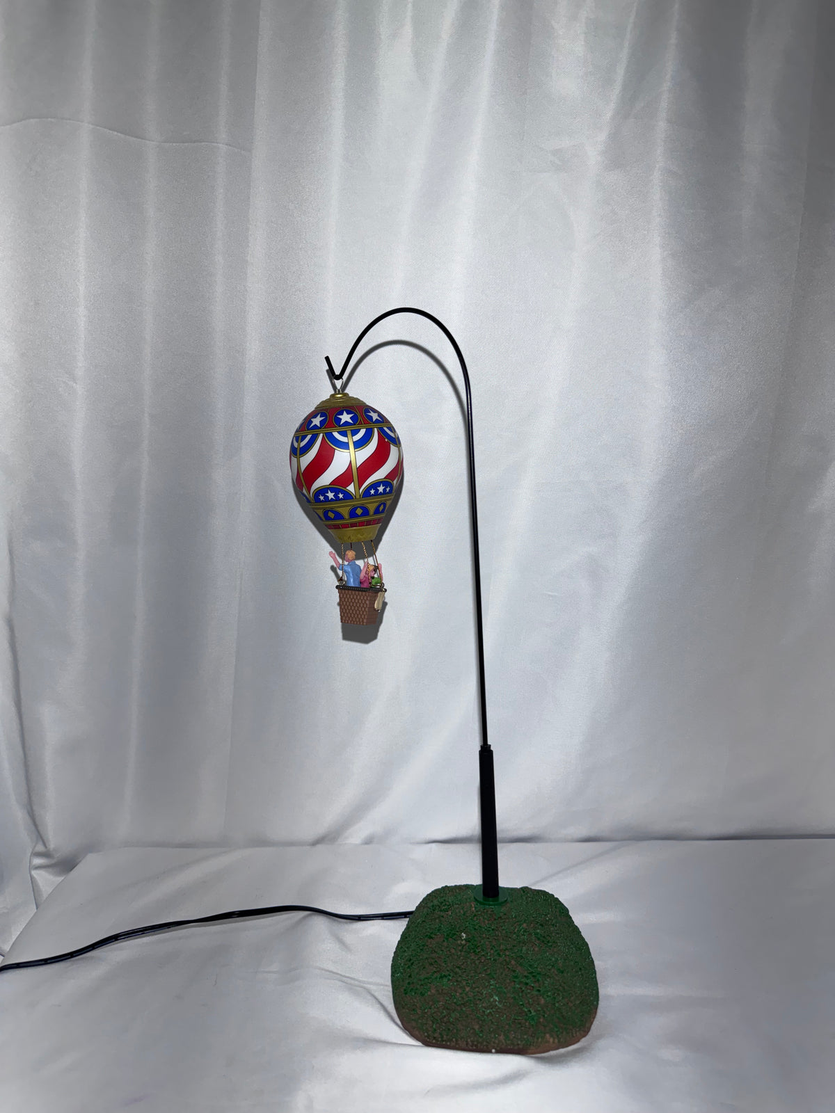Lemax Soaring Stars And Stripes #84366 – Animated Hot Air Balloon – Retired 2019 – Tested & Working